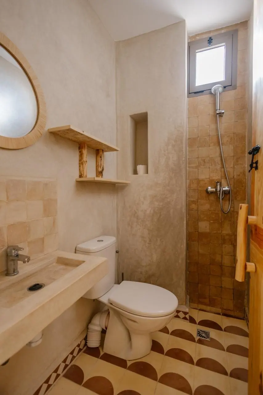 Bright bathroom at the surf camp