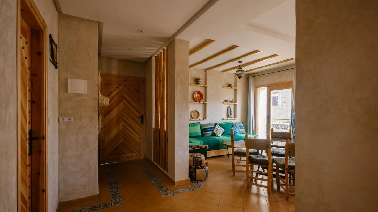 Warm shared living space inside Itri Surf Experience